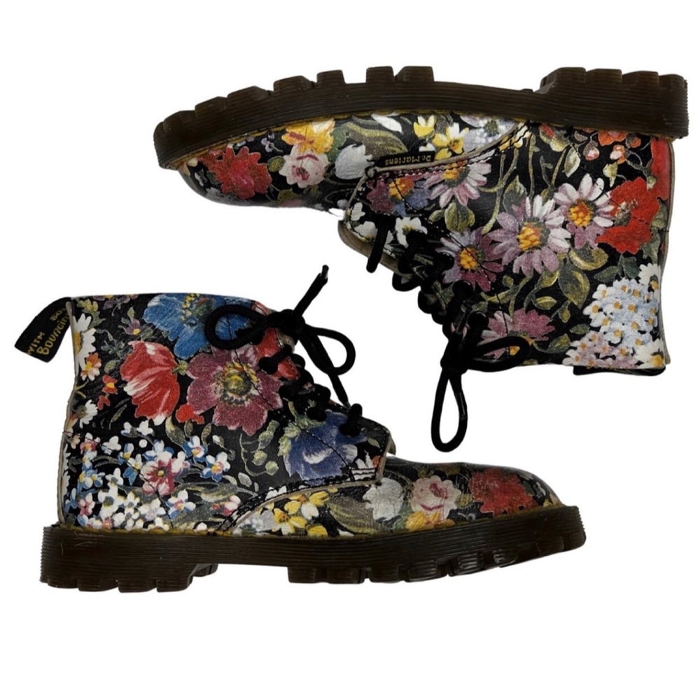 Vintage Dr.‎ Martens Sienna Miller Floral Boots